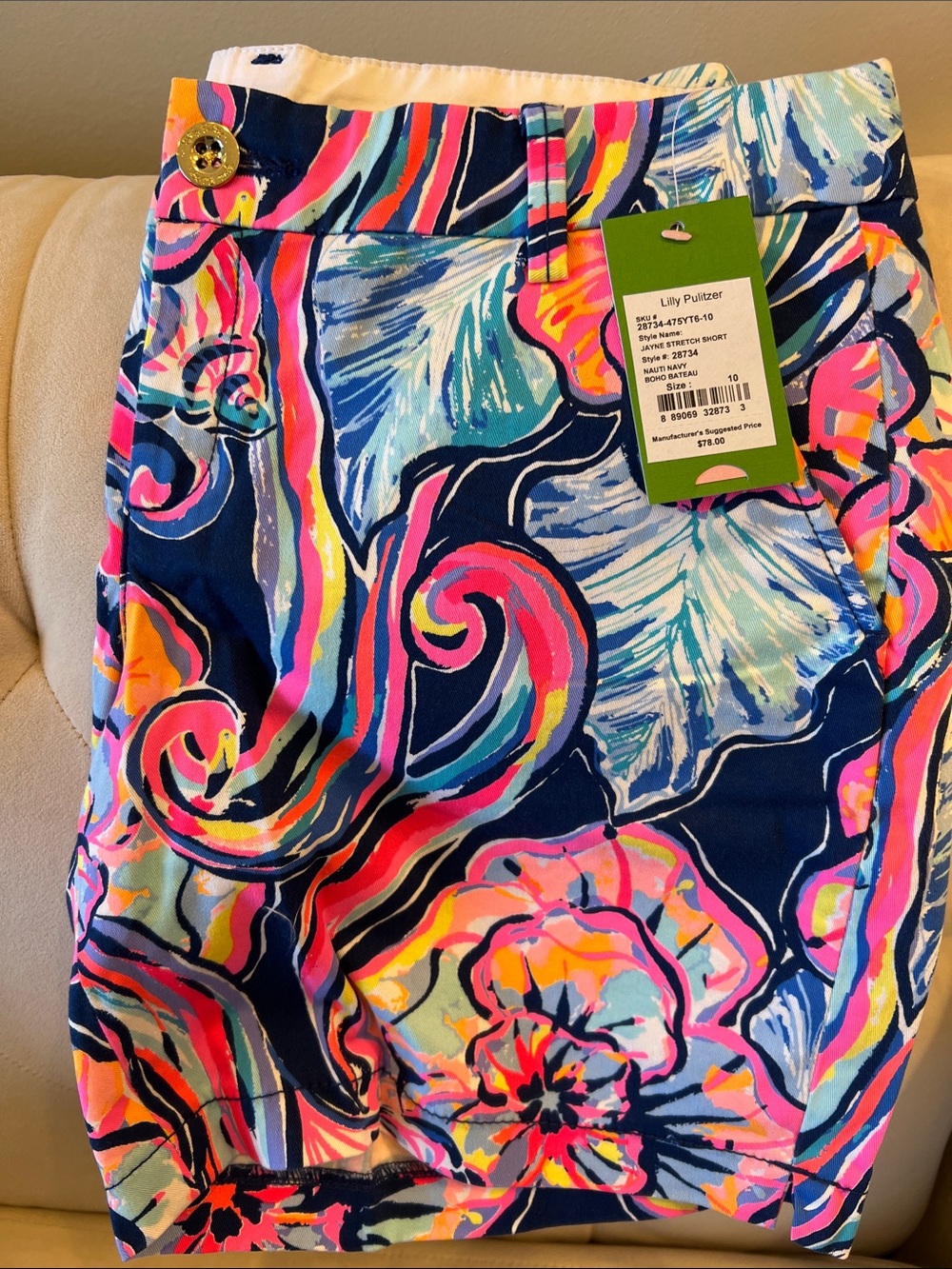 NWT Lilly Pulitzer Navy Multi Floral Print Bermuda Shorts - Picture 7 of 8